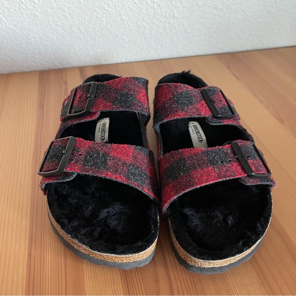 Birkenstock Arizona Plaid Red Fur Shearling Sandal - Picture 4 of 15